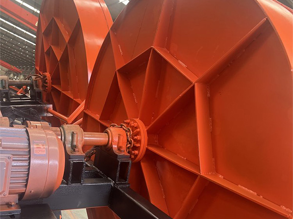 造粒機細節(jié).jpg 造粒機細節(jié).jpg